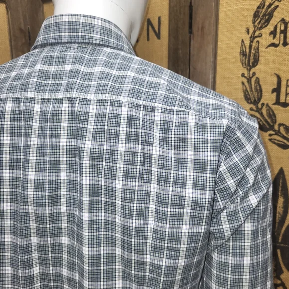 Hugo Boss Men's Plaid Button-Up Shirt, 15.5, Sharp Fit - Picture 5 of 7